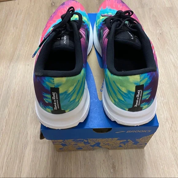 Brooks Tie-Dye Multicolor Running Sneakers - Picture 7 of 7